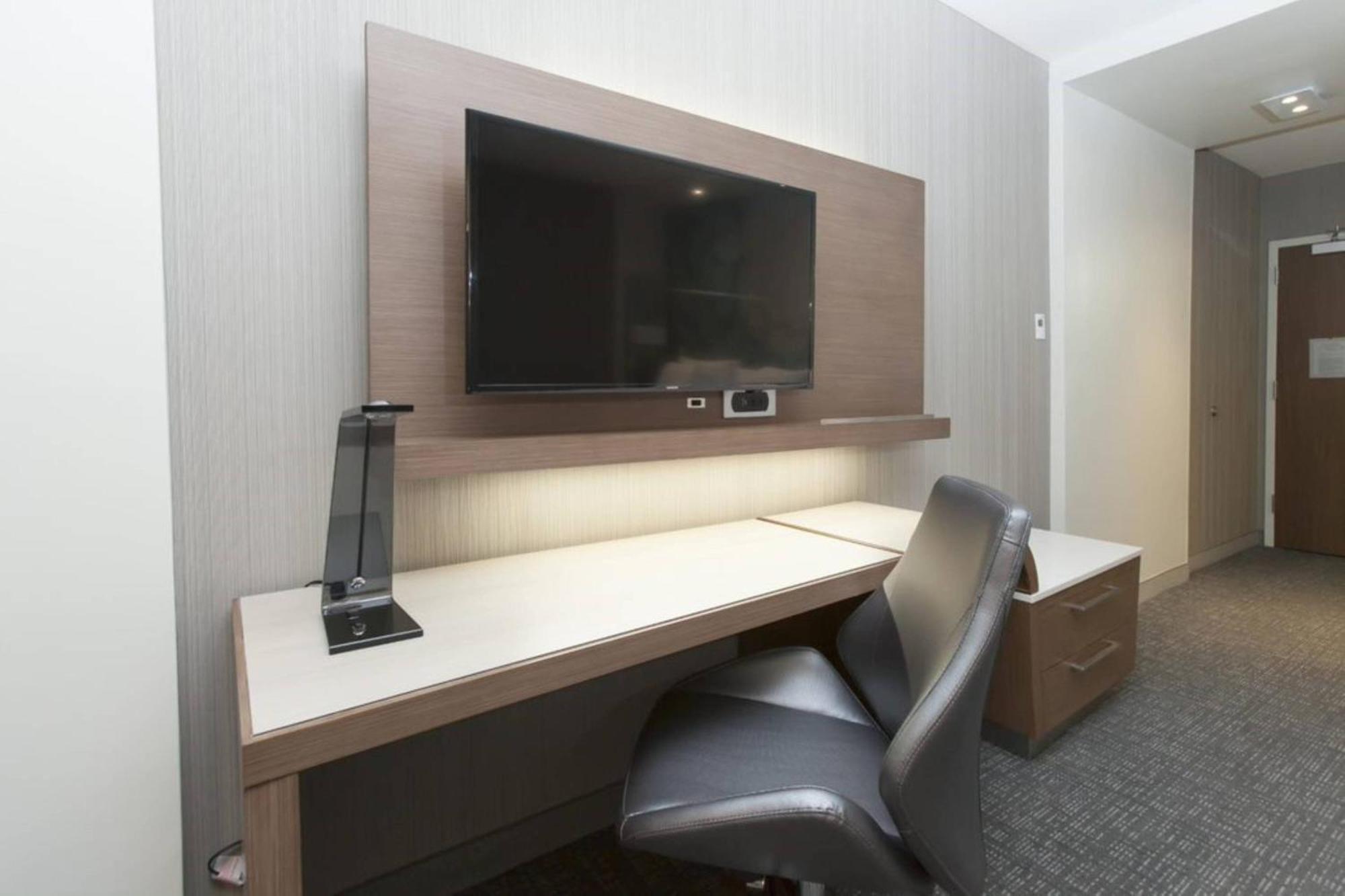 Courtyard By Marriott Houston City Place Spring Eksteriør billede