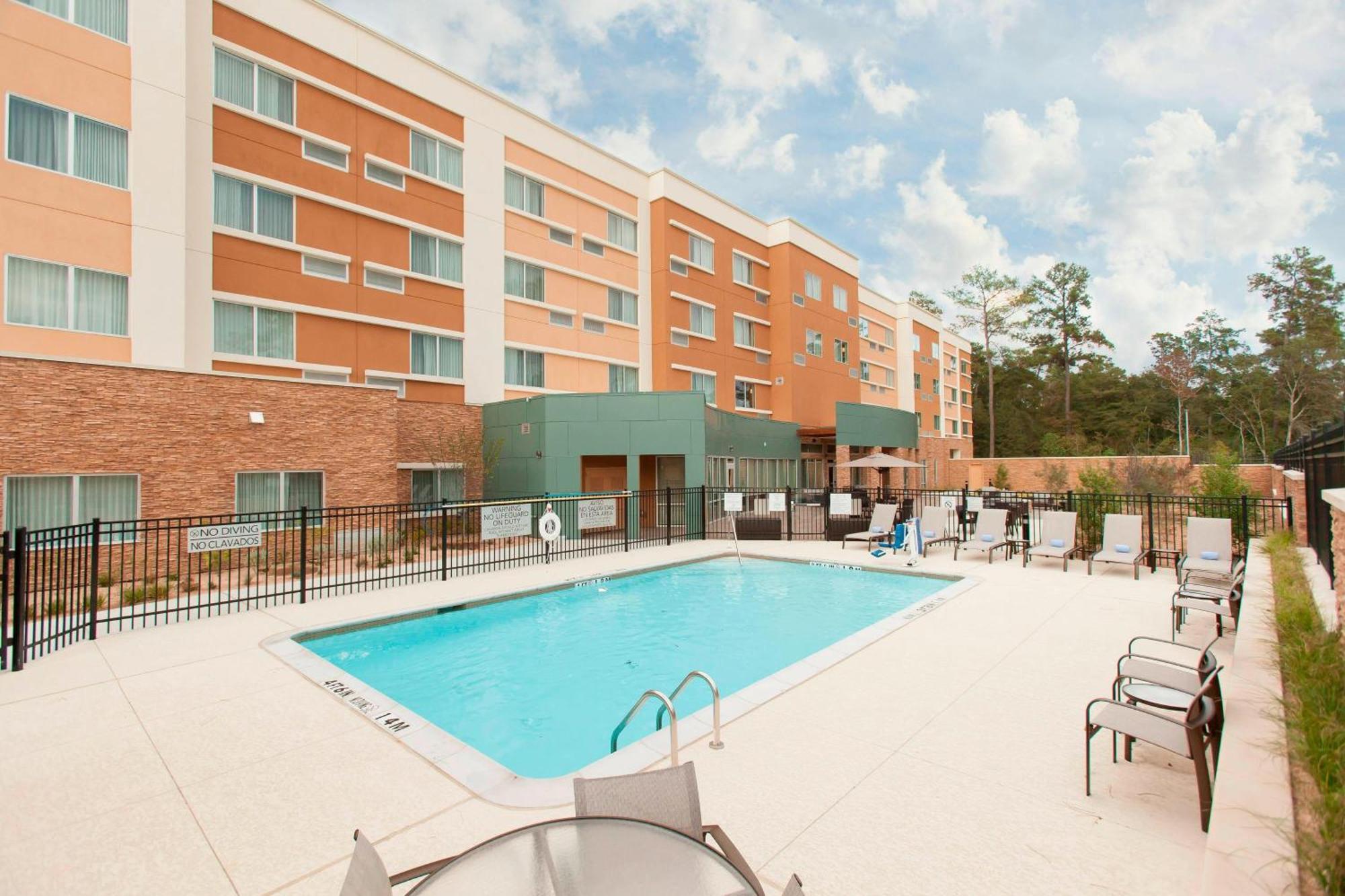 Courtyard By Marriott Houston City Place Spring Eksteriør billede