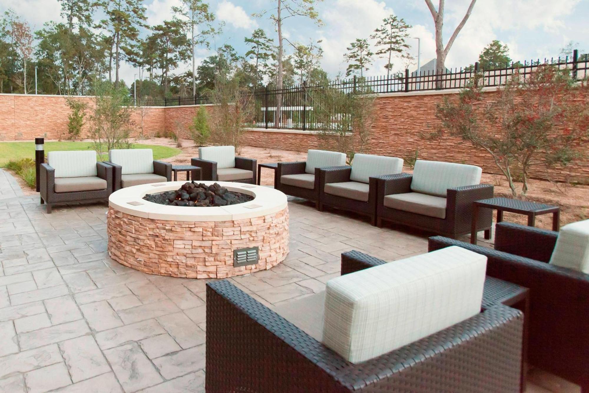 Courtyard By Marriott Houston City Place Spring Eksteriør billede