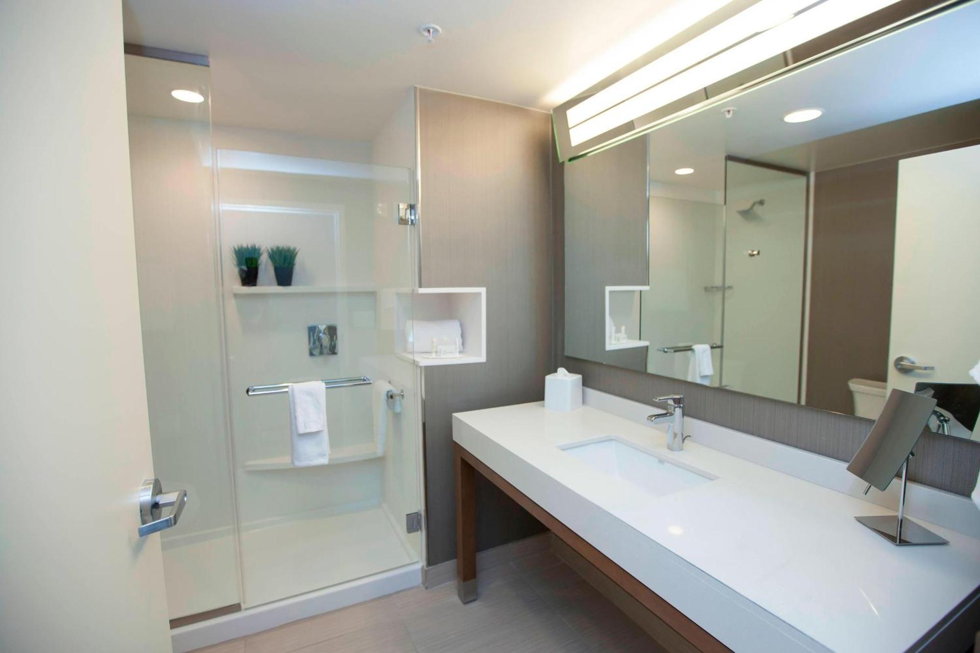 Courtyard By Marriott Houston City Place Spring Eksteriør billede