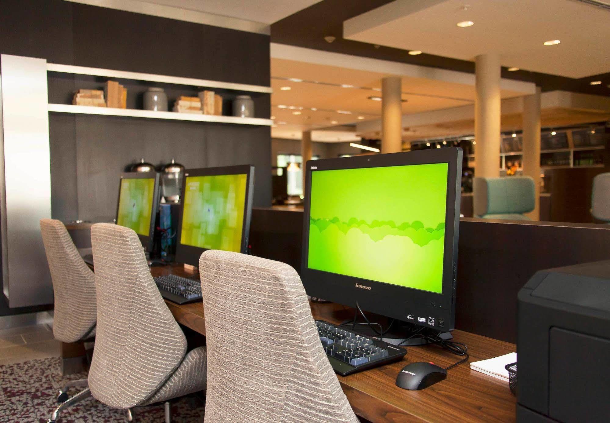Courtyard By Marriott Houston City Place Spring Eksteriør billede
